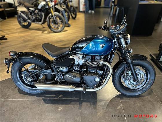 TRIUMPH BONNEVILLE BOBBER 1200 